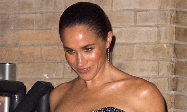 Toan tính của Meghan Markle