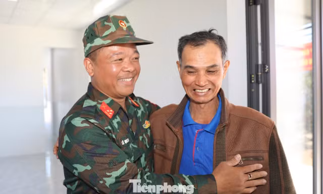 Quân khu 7 bàn giao 4 căn nhà cho người dân vùng lũ Lâm Đồng