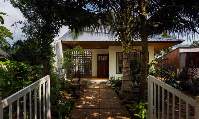 Thiết kế ngôi nhà 80m2 đầy ắp 'ký ức' con gái tặng mẹ 