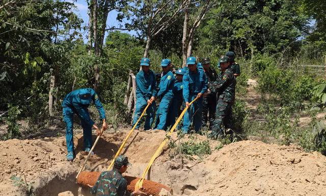 Hủy nổ 3 quả bom, một quả đạn pháo 