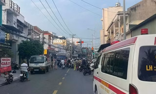 Hiện trường vụ tai nạn sáng 13/1.
