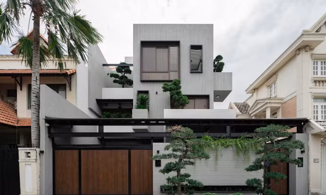 Ngôi nhà mang tinh thần tối giản, yên bình giữa phố thị