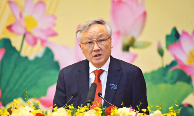 Đồng chí Nguyễn Hoà Bình, Ủy viên Bộ Chính trị, Phó Thủ tướng Thường trực Chính phủ phát biểu chỉ đạo tại Đại hội.