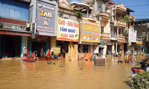 Thái Nguyên tan hoang sau mưa lũ
