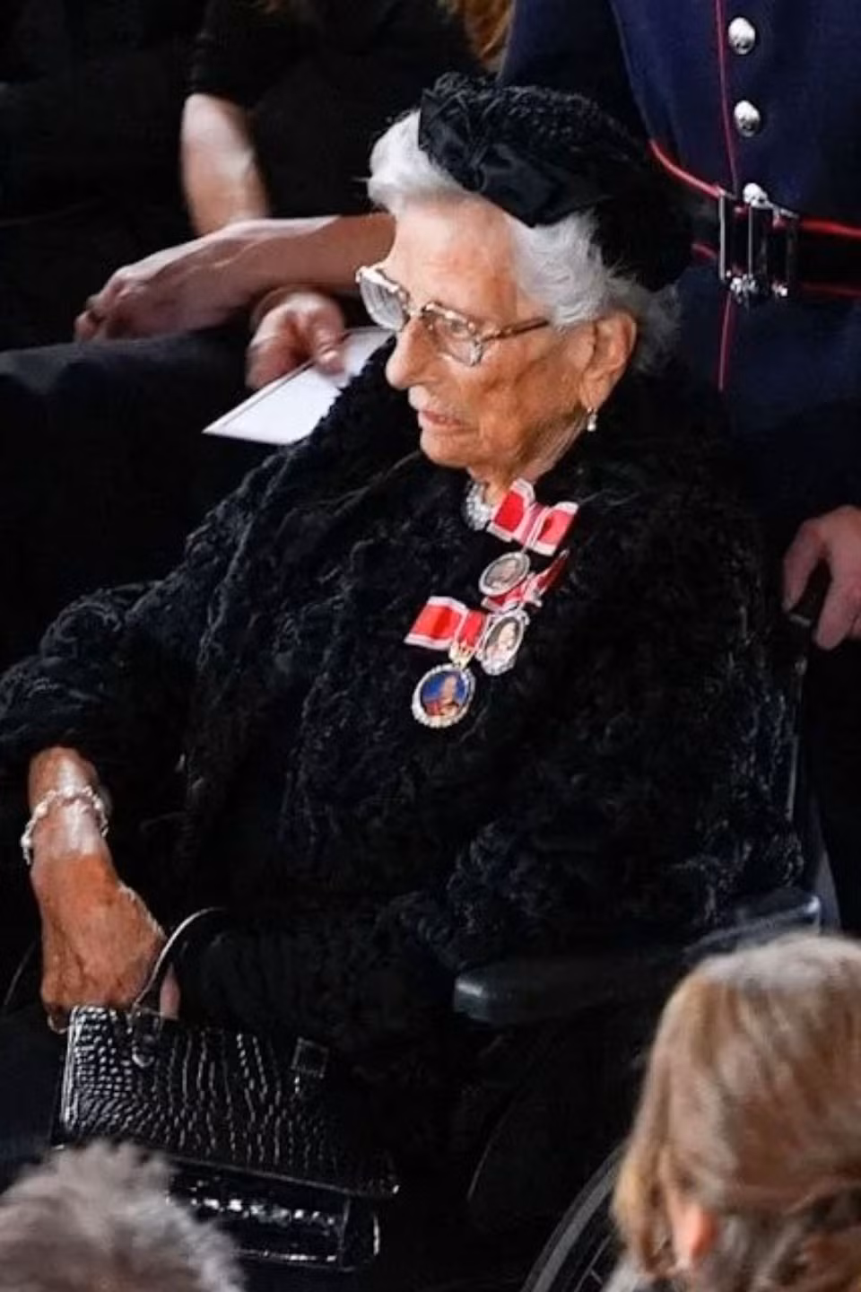 astrid-1789135092.jpg