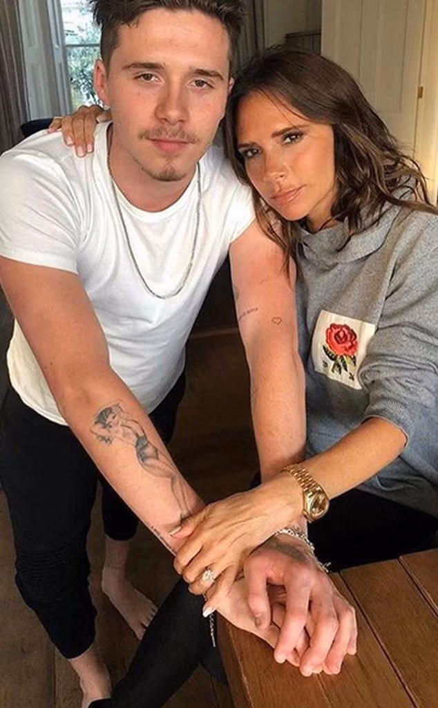 victoria-beckham-brooklyn-beckha.jpg
