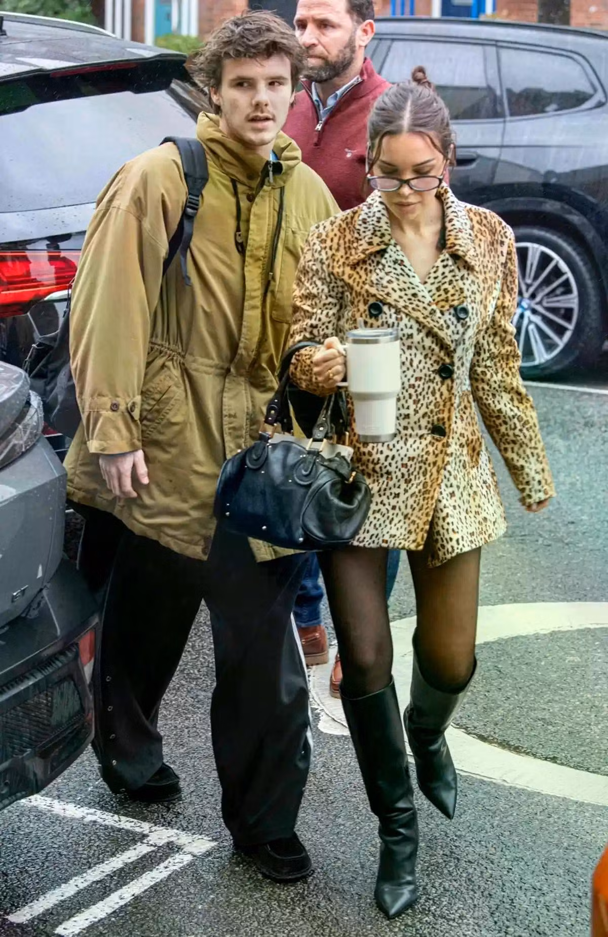 cruz-beckham-jackie-apostel-london-012126-6fad885af3494b6589690739e1735ac7.jpg