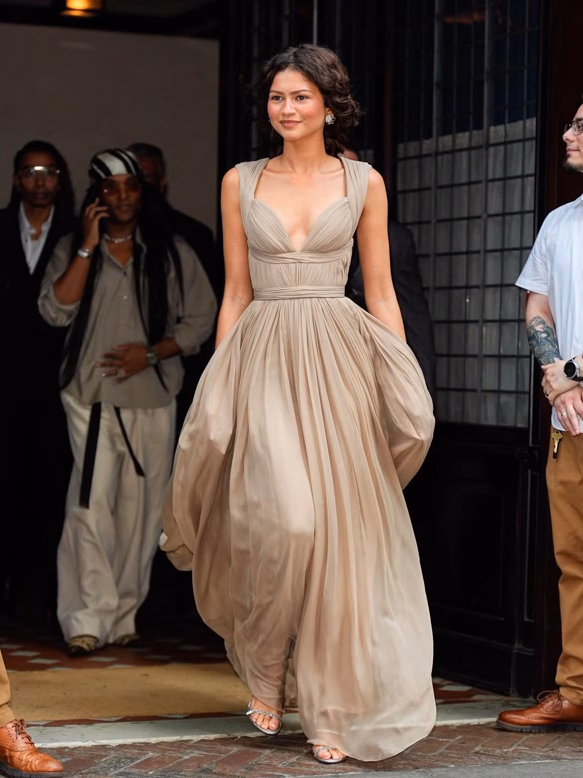 glamour-sa-1784119516-3941798458368151060-391921328.jpg