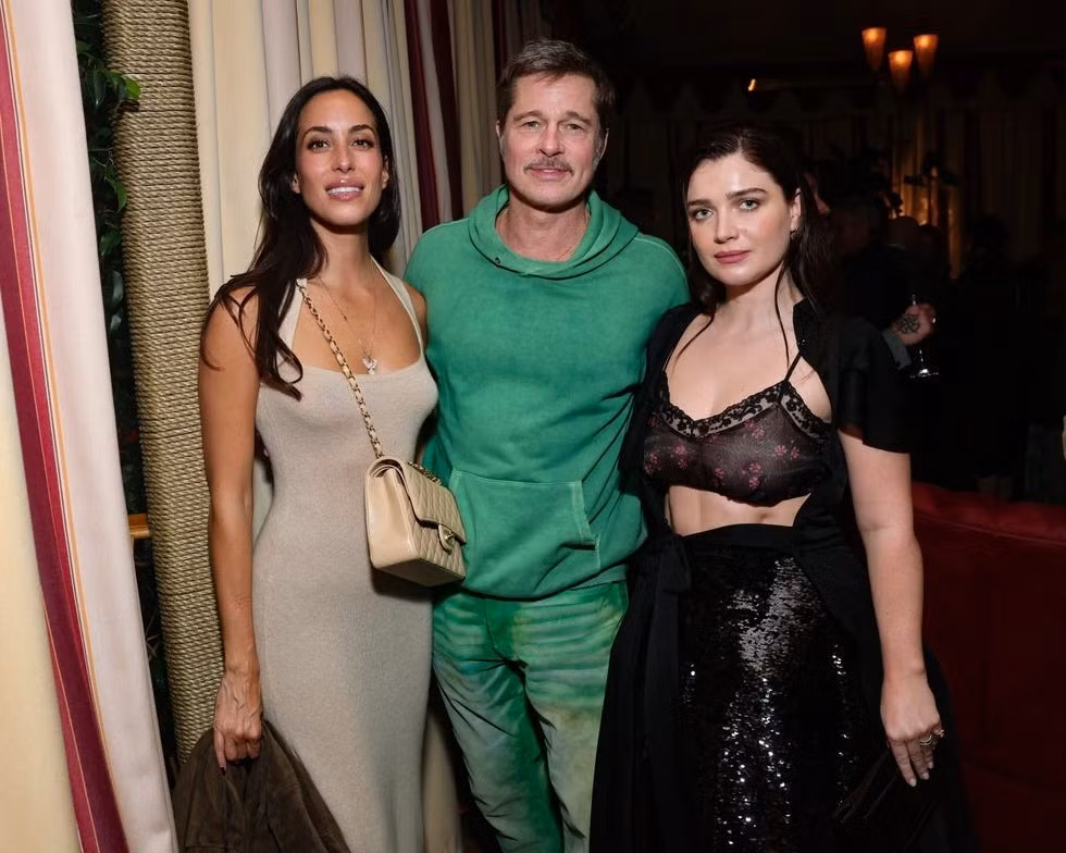 ines-de-ramon-brad-pitt-and-eve-hewson-attend-netflixs-jay-news-photo-1762961730.jpg