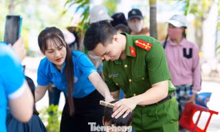 Lan tỏa tính nhân văn mô hình 'con nuôi công an xã' ở Đắk Lắk