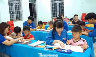 Mùa hè yêu thương của trẻ em vùng biên
