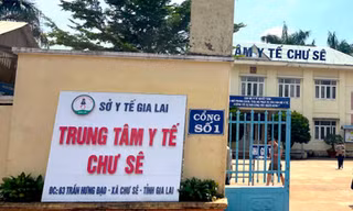 Nhóm nhân viên y tế, điện lực rủ nhau ra quán cà phê sát phạt 