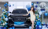 Chi Pu rạng rỡ trong lễ bàn giao Geely Monjaro, SUV bán chạy nhất Trung Quốc 