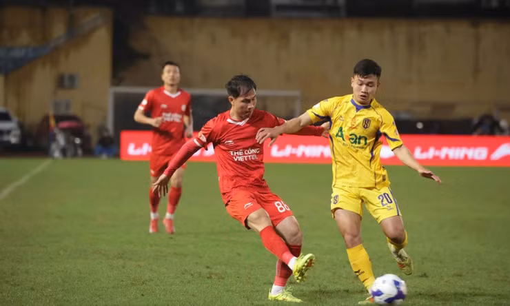 HIGHLIGHTS : SLNA khiến Thể Công thua đậm tại Hàng Đẫy