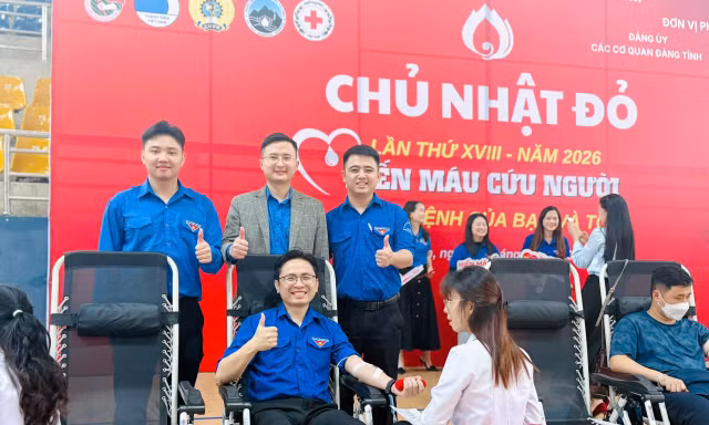 Sôi nổi Chủ Nhật Đỏ tại Hà Tĩnh, tiếp nhận hơn 600 đơn vị máu