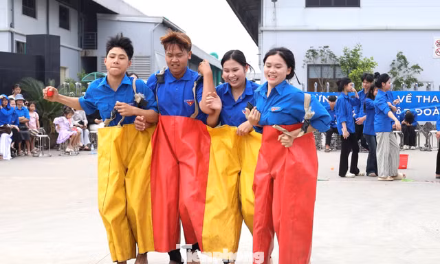 Thanh niên Nghệ An ‘cháy hết mình’ trong Ngày đoàn viên