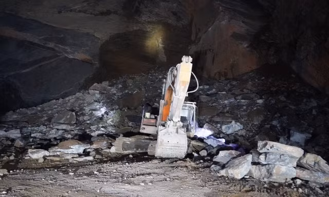 Hiện trường vụ sạt lở.