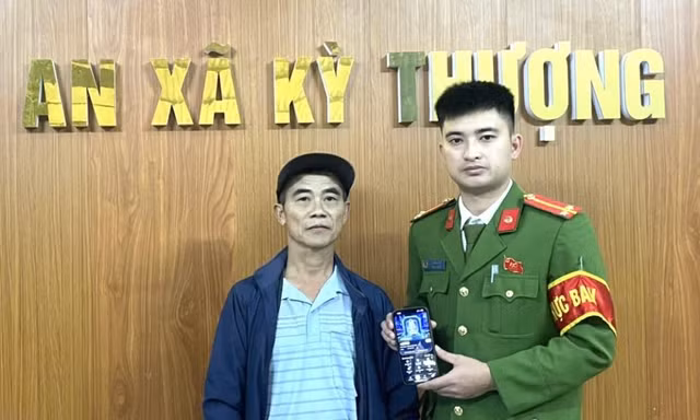 Tài khoản bất ngờ nhận được 9.999.999 đồng, người đàn ông đến công an trình báo