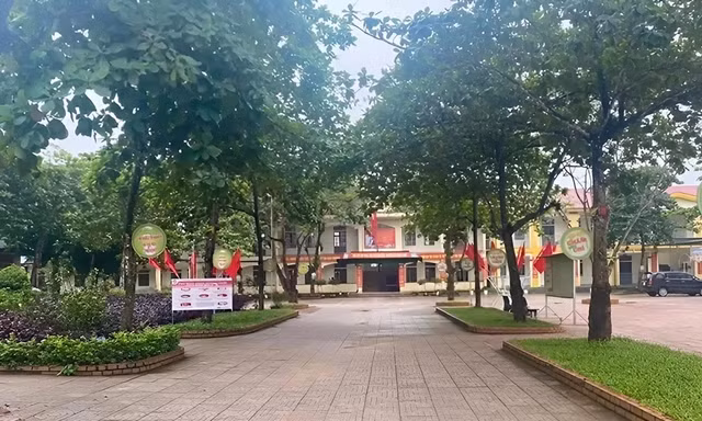 Nữ sinh nhập viện vì bị bạn nam cùng lớp đánh liên tiếp vào đầu
