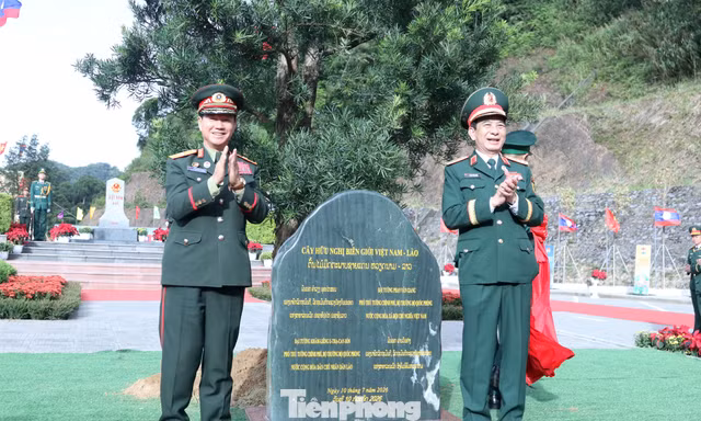 Thắt chặt hợp tác, vun đắp tình hữu nghị đặc biệt Việt Nam - Lào