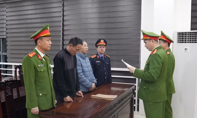 Khởi tố 6 đối tượng mua bán trái phép hóa đơn hợp thức khoáng sản 