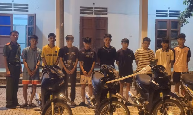 Bắt giữ 47 đối tượng mang dao, kiếm gây náo loạn đường phố