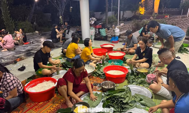 Tấm lòng của người dân vùng lũ xứ Nghệ hướng về miền Bắc 
