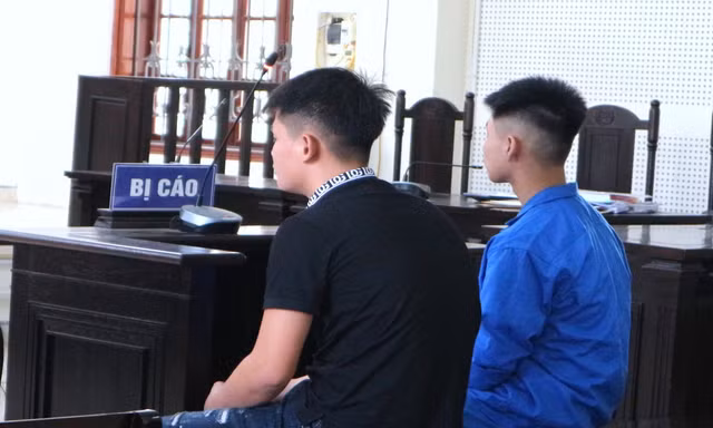 Ba lần hầu tòa vì sự bốc đồng ở tuổi mới lớn