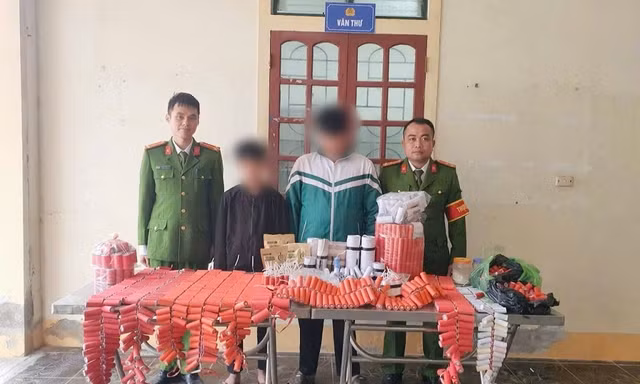 Nam sinh lớp 8 chế tạo hơn 3.000 quả pháo nổ rồi đem bán cho bạn học