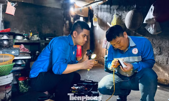 'Áo xanh' thắp sáng làng quê, lan tỏa yêu thương 