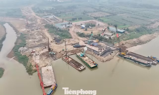 Hà Nội yêu cầu làm rõ nguyên nhân chậm tiến độ cầu Thượng Cát