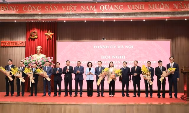 Đề xuất bầu bổ sung 3 Ủy viên UBND thành phố Hà Nội