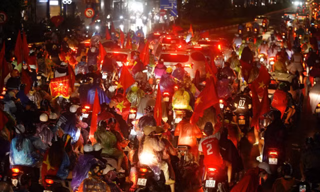 Biển người đi bão