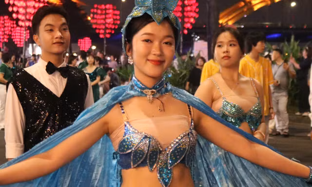 Nóng bỏng vũ điệu đường phố bên sông Hàn