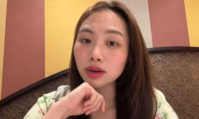 Phương Mỹ Chi lên tiếng tranh cãi dùng khăn Piêu làm váy