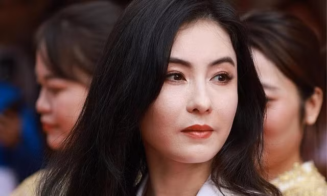 Bố Tạ Đình Phong để lại 90% tài sản cho hai con trai Trương Bá Chi với điều kiện bất ngờ