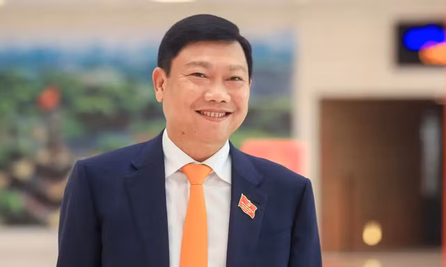 Chân dung 2 tân Phó Chủ tịch UBND TP. Hà Nội
