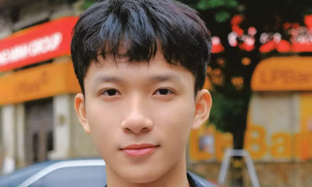 Nam sinh 19 tuổi sốc khi đóng phim giờ vàng
