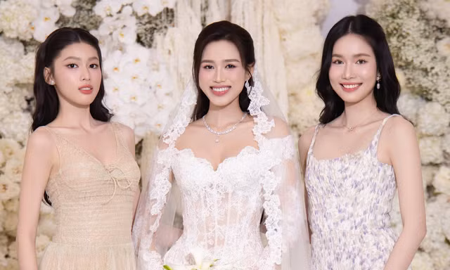 Dàn hoa hậu, á hậu dự đám cưới Đỗ Thị Hà 
