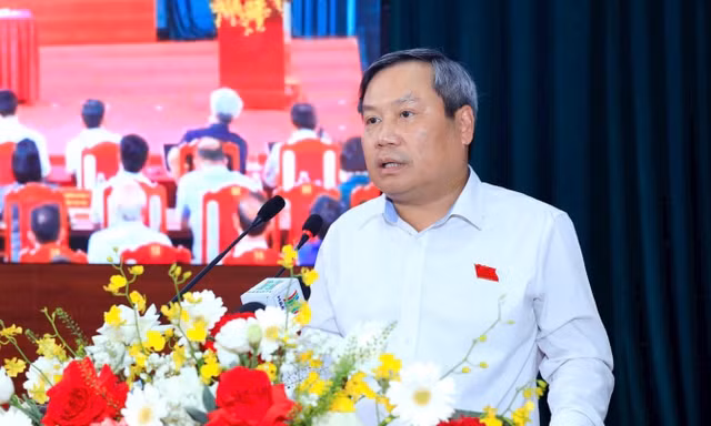 Chủ tịch Hà Nội trả lời về tình trạng ô nhiễm tại bãi rác Xuân Sơn