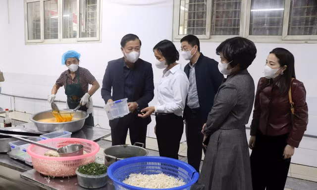Hà Nội: Rà soát công tác tổ chức ăn bán trú tại 3 xã 