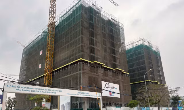 Chậm bàn giao căn hộ, chủ đầu tư khởi kiện khách hàng
