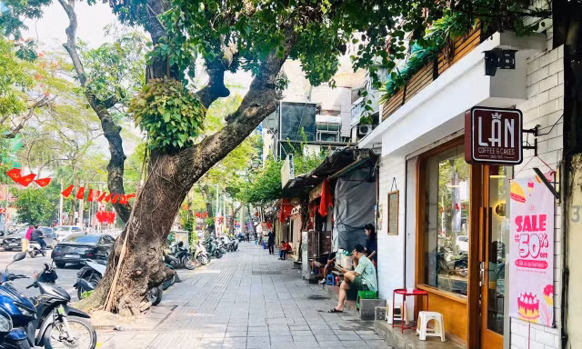 Hà Nội dự kiến cho thuê vỉa hè để kinh doanh tại phường Hoàn Kiếm, Cửa Nam