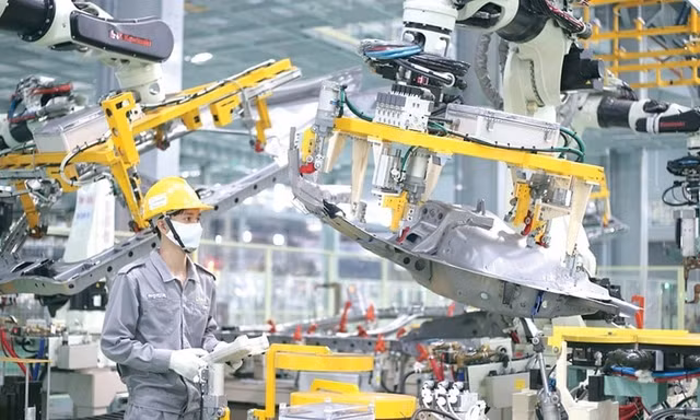 Một năm thực thi Nghị quyết 68: Thủ tục hành chính còn phức tạp, chồng chéo 