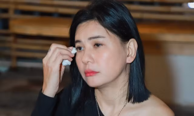 Cát Phượng xin lỗi