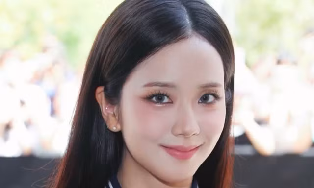 Jisoo (BlackPink) bị chỉ trích vì lý do không ngờ