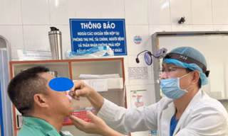 Khối u hiếm gặp phá hủy xương khiến người đàn ông suýt bị mù