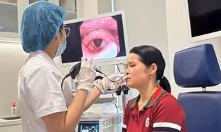 Tưởng vô hại, thuốc xịt mũi dùng kéo dài có thể gây nhiều tổn thương