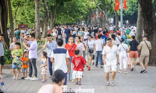  Hơn 60% người lao động ủng hộ hoán đổi ngày nghỉ dịp Giỗ Tổ và 30/4