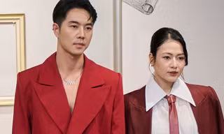 Việt Hoa lần đầu catwalk
